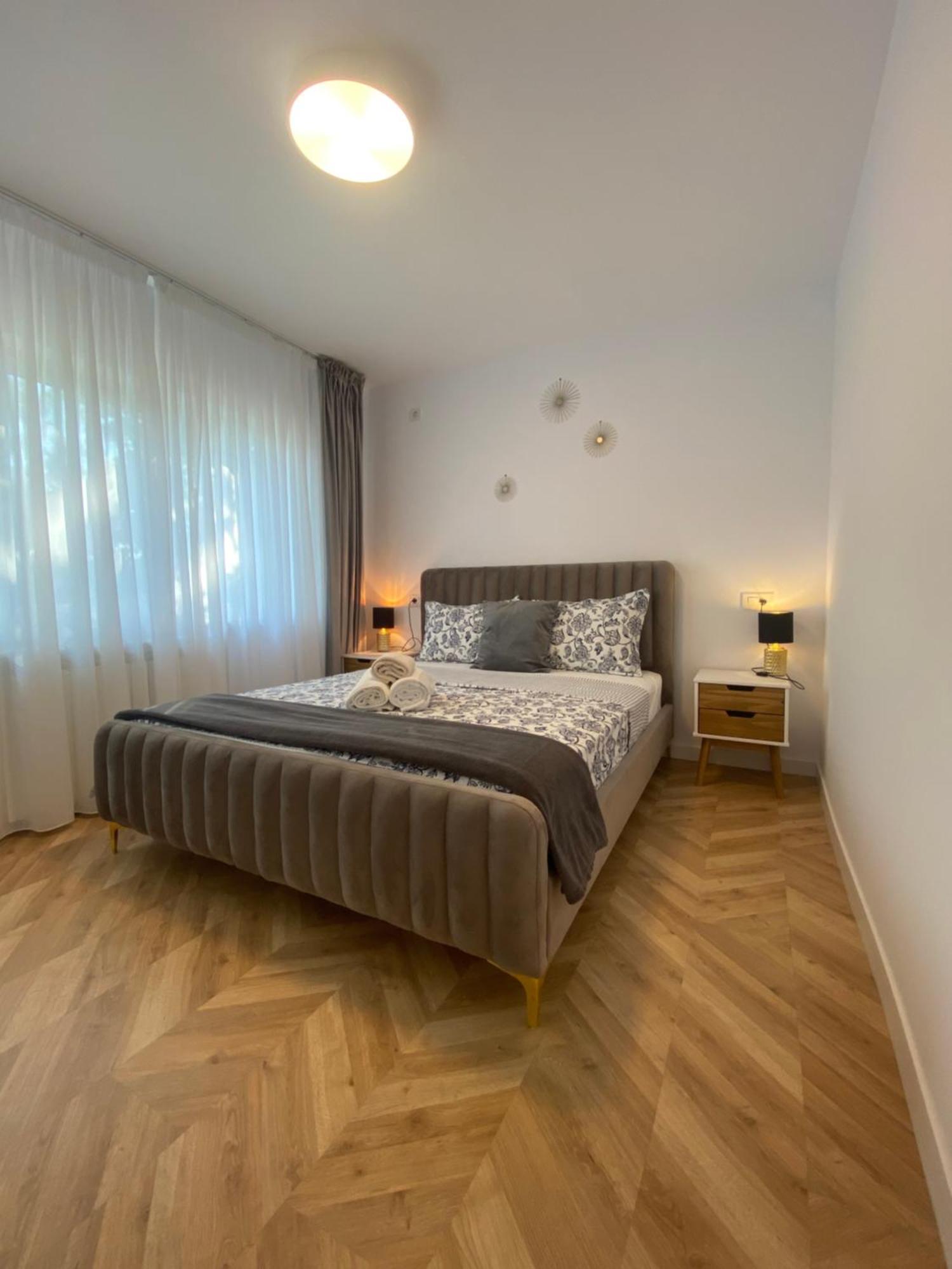 Cozy Flat Near Palace Campus Apartamento Iasi